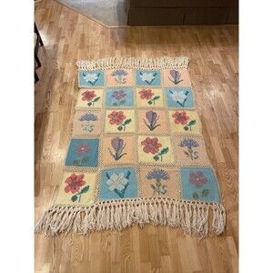 Vtg Pastel Granny Square 12” Squares Flower Detail Crochet Afghan Blanket RARE